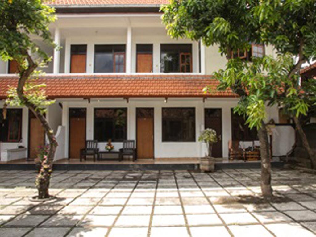 Karana Residence Kuta  Exterior photo