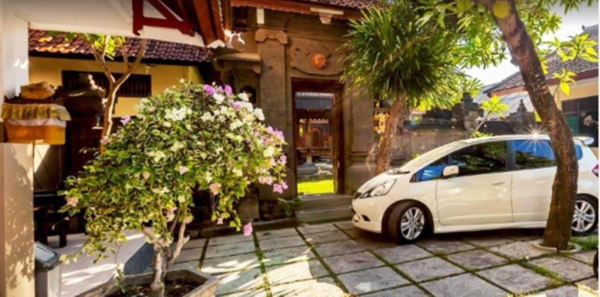 Karana Residence Kuta  Exterior photo